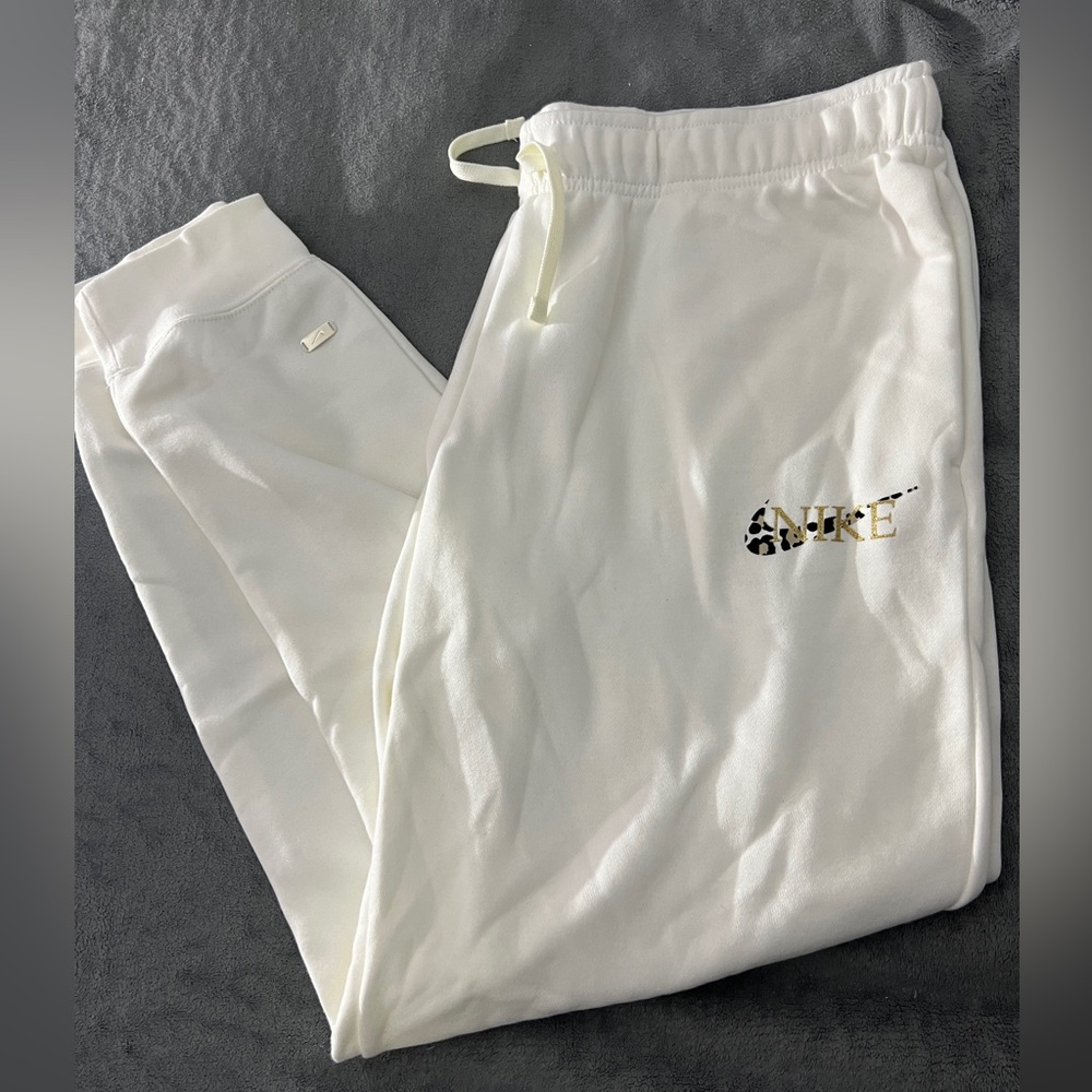 Women’s White Nike Sweatpants